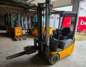 78756 - Jungheinrich EFG 213 G115 ZT 330