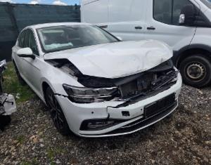AUKCIJA - KARAMBOL - Volkswagen PASSAT 1.5 TSI DSG Business